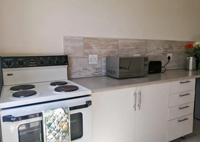 Fever Tree Cottage - Self Catering Apartment